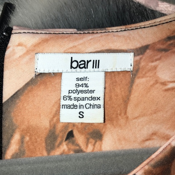 Dress - Picture 7 of 7